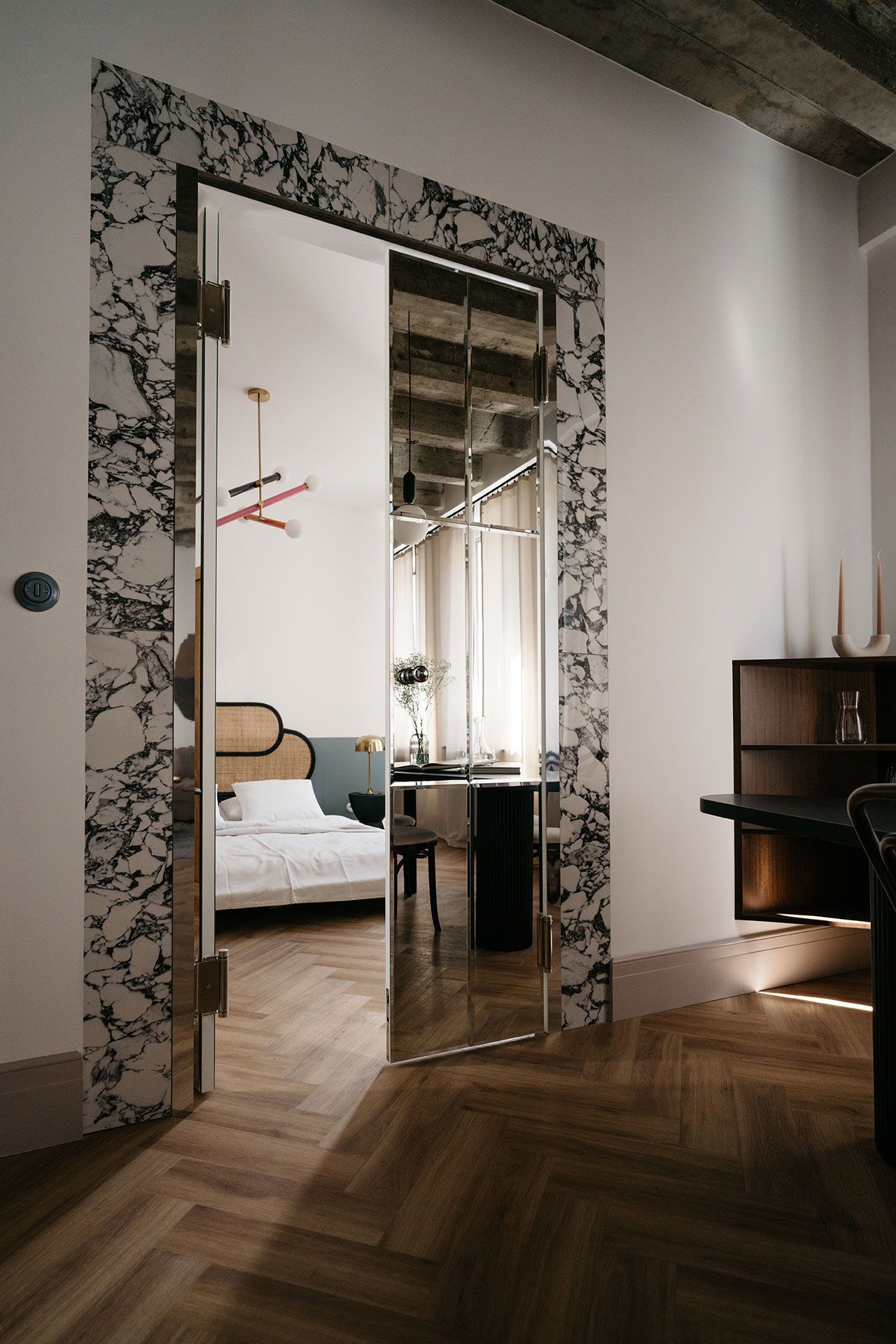 以复古风格改造克拉科夫公寓