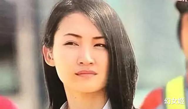 安培被刺身亡,这下石田萌美的日本第一美女保镖称号怕是保不住了