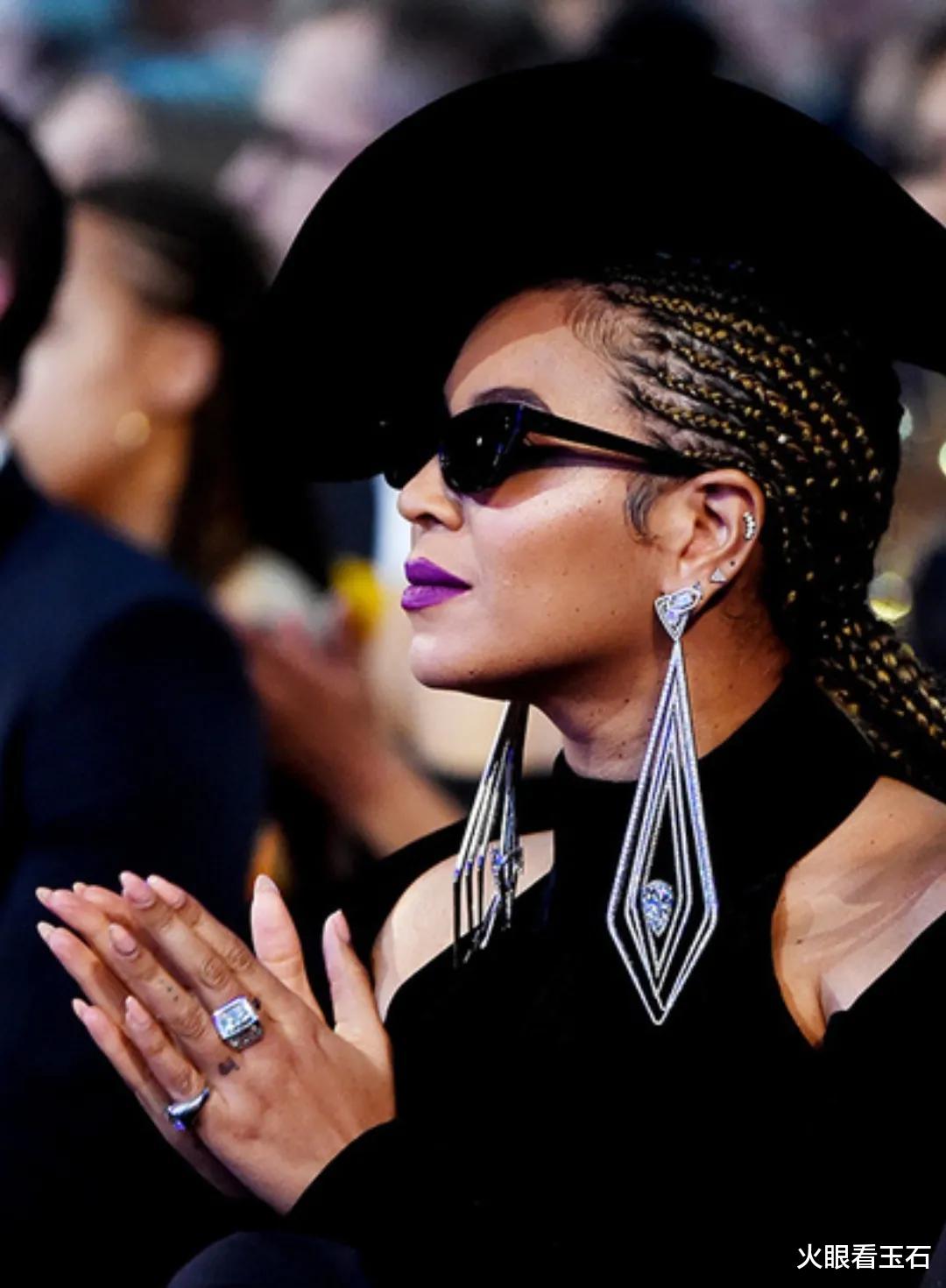 碧昂丝|碧昂丝是一位歌手王后,所住的豪宅,豪车,名表,珠宝数都数不清