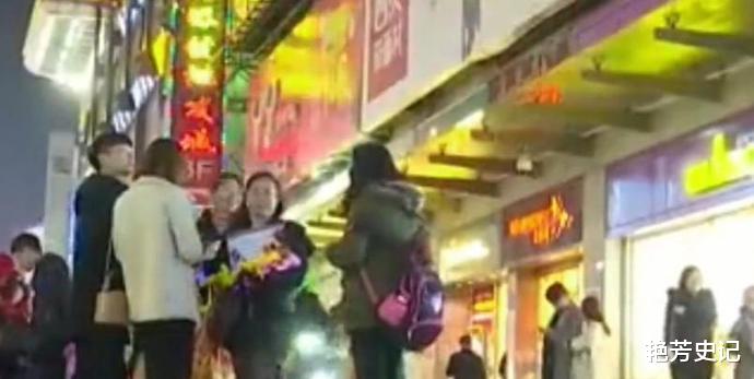 21年男子连吃5次自助餐,被餐厅拒之门外,老板:他一顿喝54瓶奶
