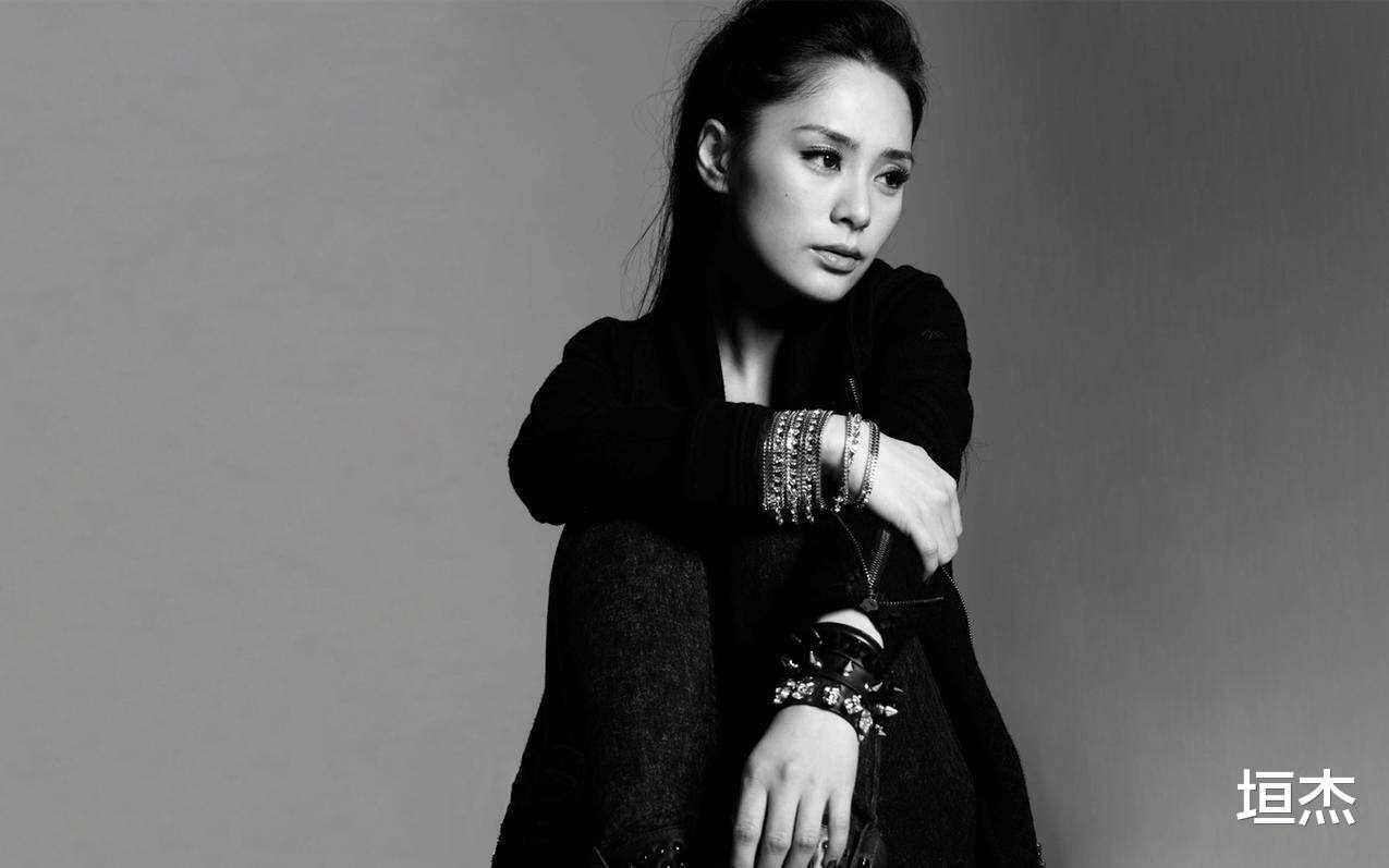 生图|痘痘脸、赘肉、五五分！生图里的“女神”明星，都因“照骗”翻车