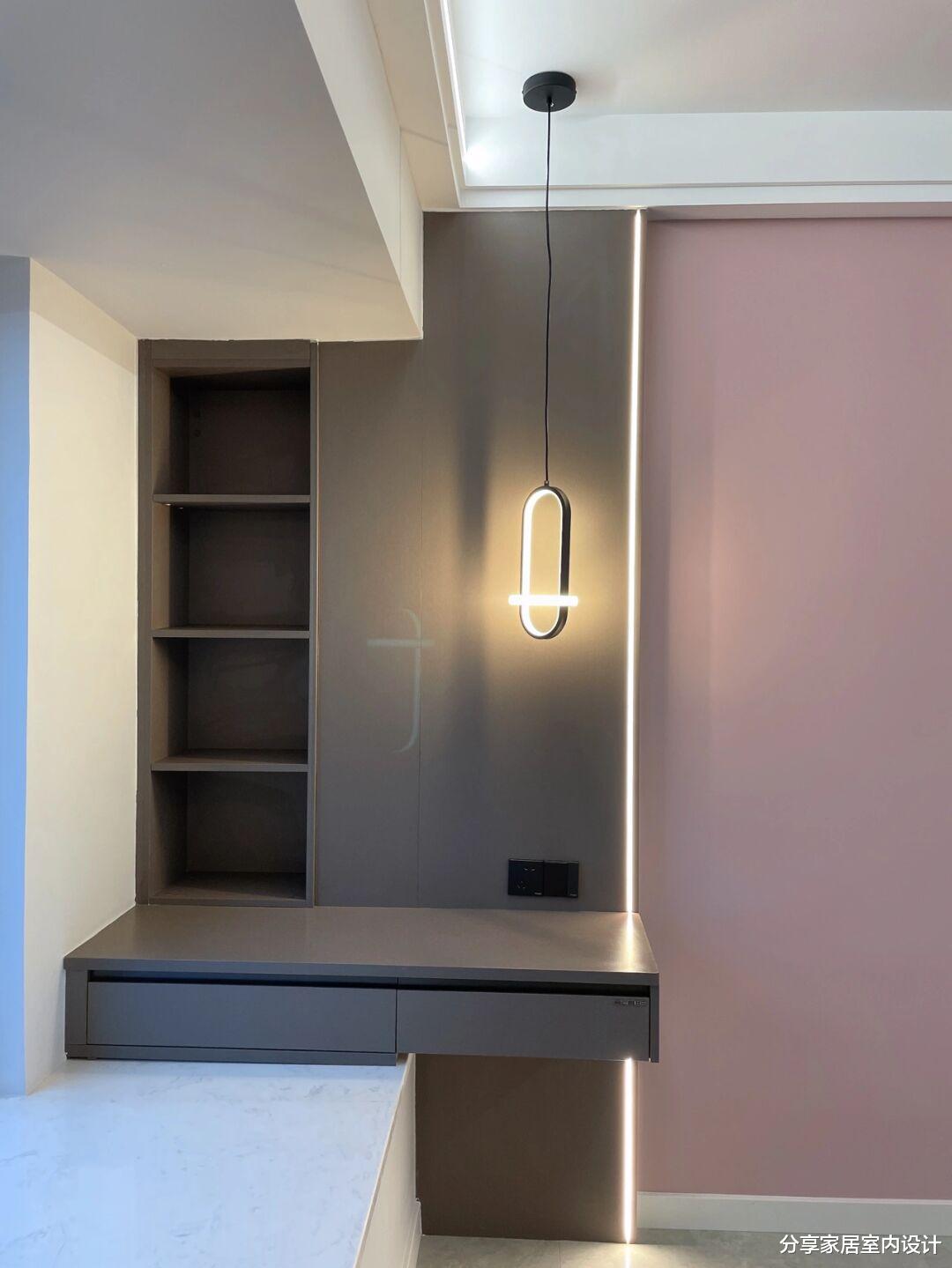 历时三个半月完工,全屋定制的柜子很实用,无主灯的设计很棒!