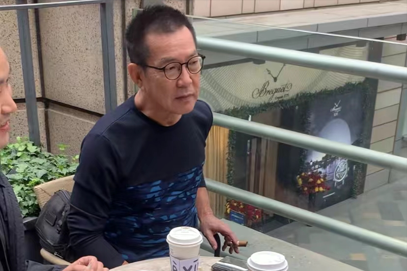 元彪|老牌港星元彪近照曝光，65岁身形消瘦，网友称其落魄了好多