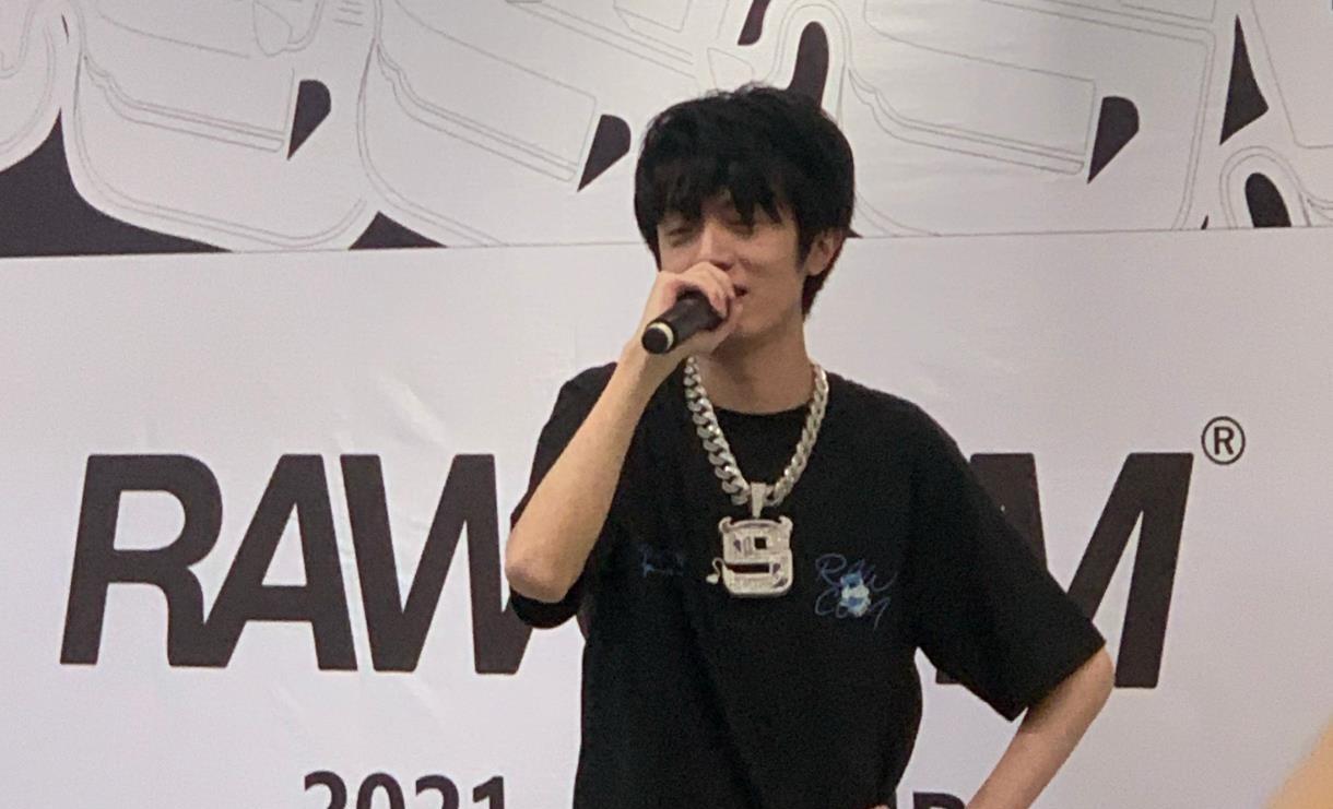 食神|姜云升主理品牌海报文案被指侮辱女性,网友:凭什么定义好女人?