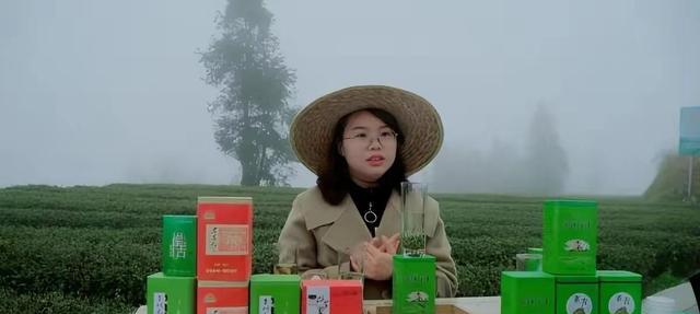 杜富国八一勋章获得者,90后妹妹杜富佳荣获新身份,驻村第一书记
