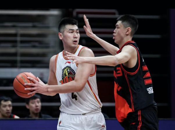 李禄瞳|真不靠老爹！第三阶段揭幕战独砍13分，他拒绝成为“关系户”