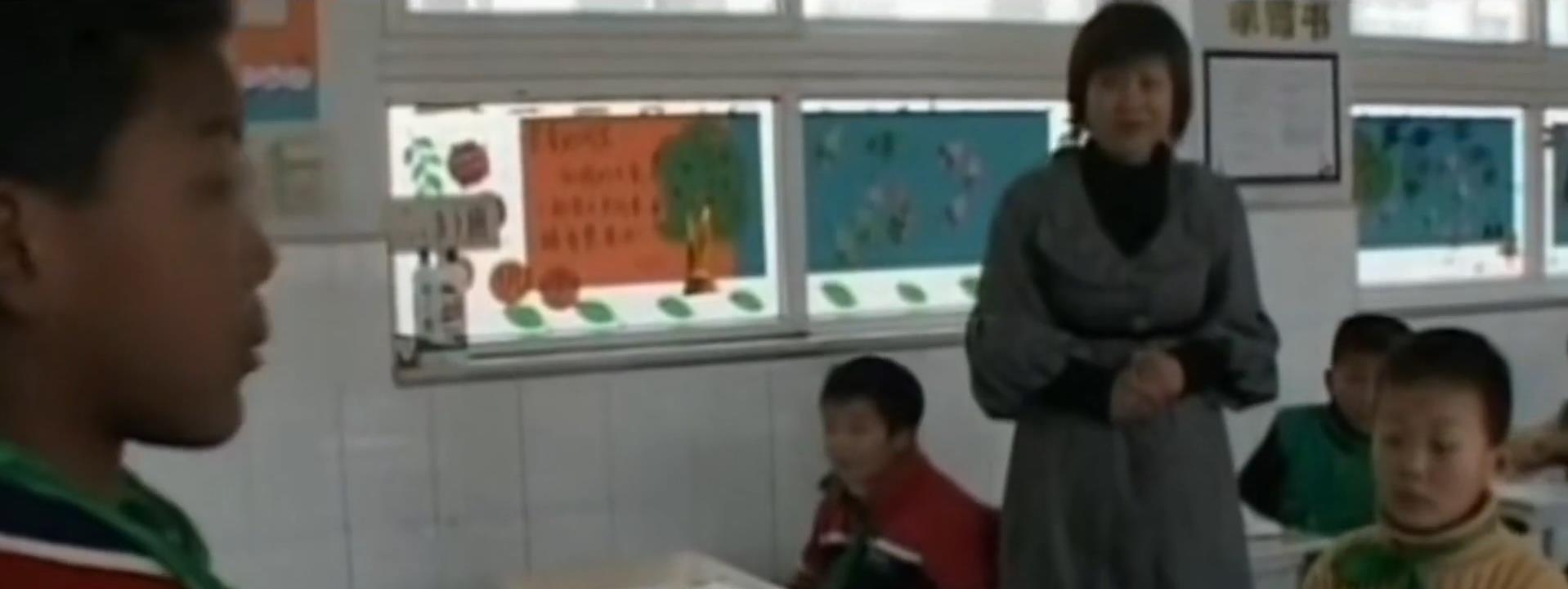 2019年,幼婴被母亲遗弃厕所,留下纸条:无力抚养,请好心人收养