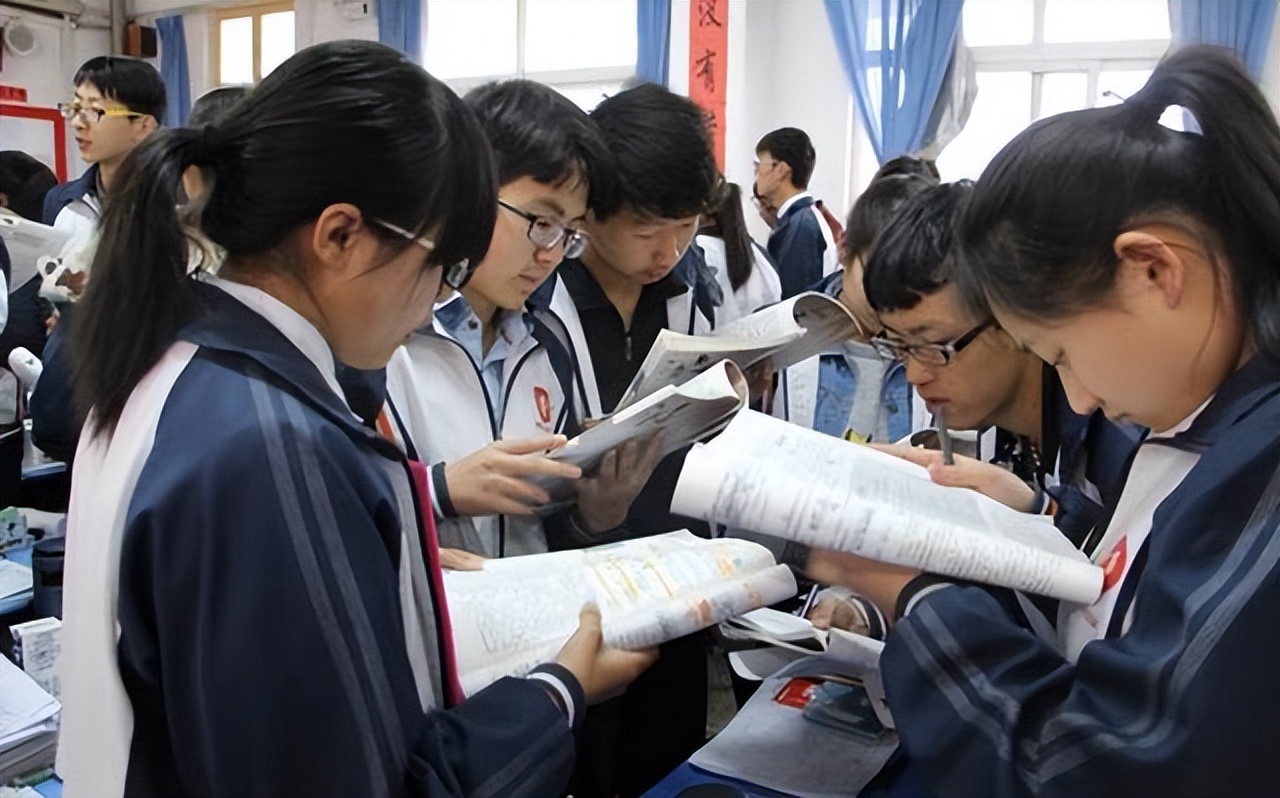 分流|不能接受孩子上职高，家长提议取消“中考55分流”，官方回应来了