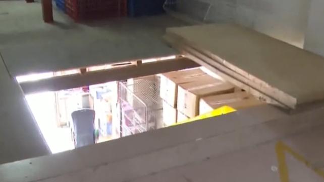 东莞一老人打麻将不幸失足坠亡，副食店老板娘赔偿19万