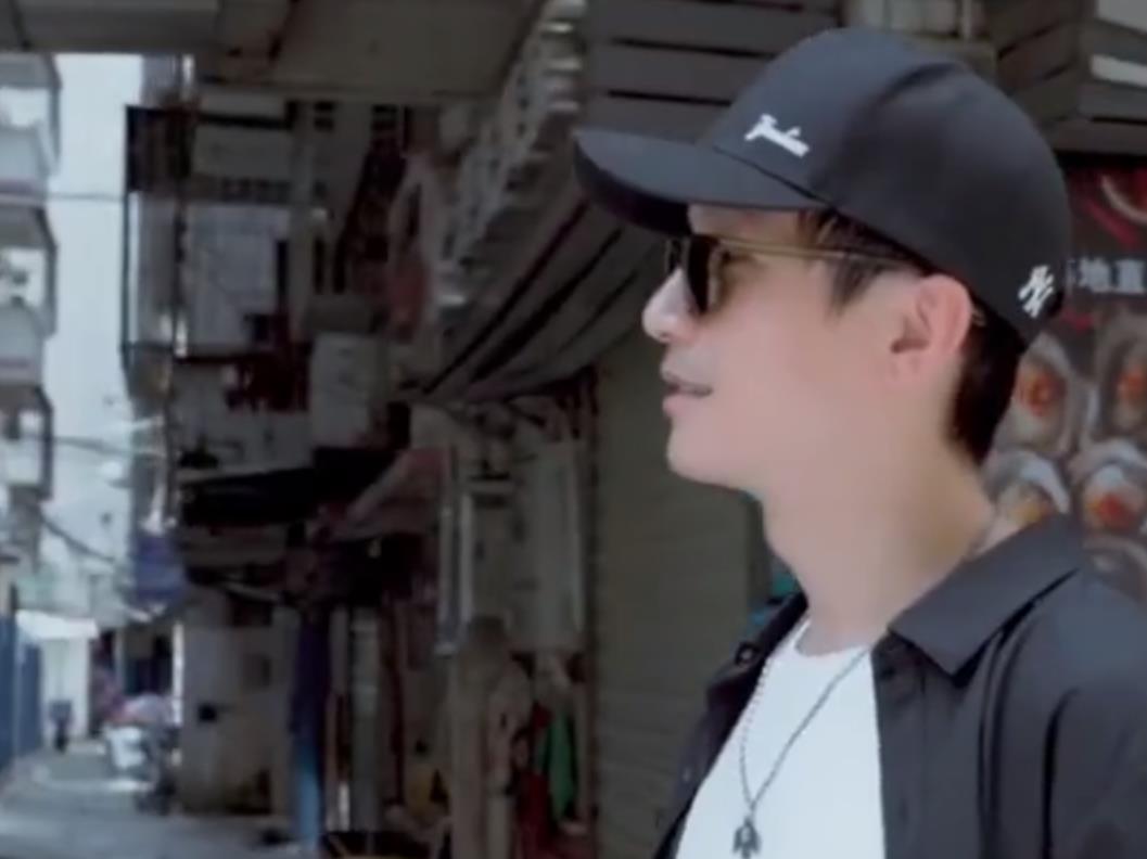 陈楚生|陈楚生给儿子雕南瓜灯，意外曝光别墅豪宅，曾经购入当婚房