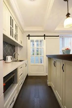 98平米的大两房,白色与实木的完美碰撞,双阳台美观又大方