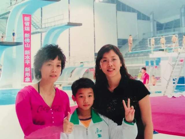 陈艾森|陈艾森：广东走出的跳水奥运冠军，替父母养姐姐，姐弟恋带泪