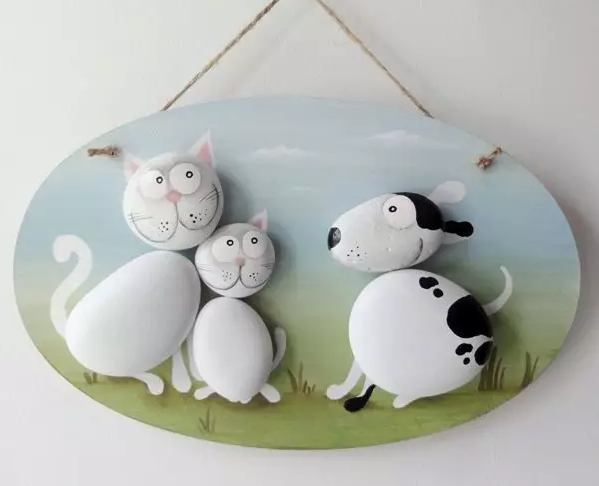 老公从老家搬回一些石头,琢磨出多种家居摆设物件,朋友都求带走