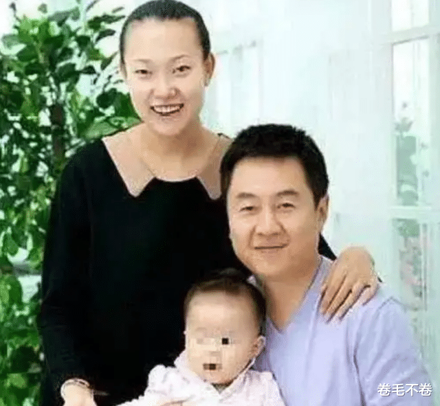 教练|63岁施之皓现状：赴巴新执教，二婚娶弟子李楠，弃用郭跃引起争议