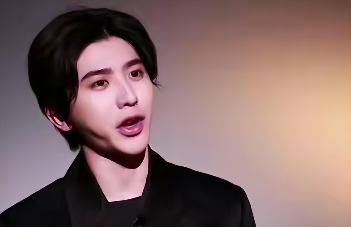 徐坤|内娱顶流小鲜肉被前东家曝黑料，看到拿出的证据，网友们都笑了