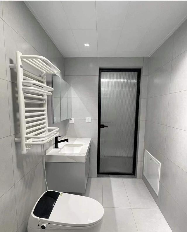 90后夫妇坚持“穷装”，136才花13W，全屋干净整洁没有一丝俗气