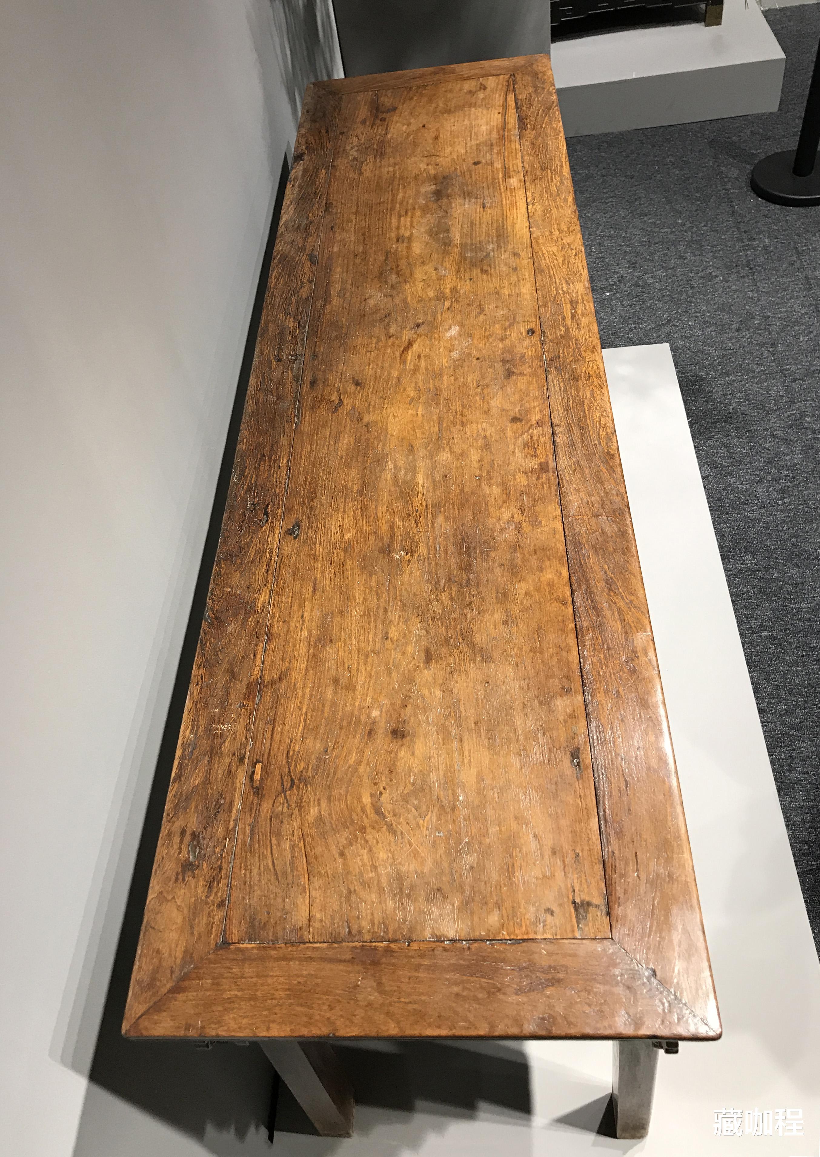 |表面粗糙纹理不清,黄花梨联三闷户橱考眼力