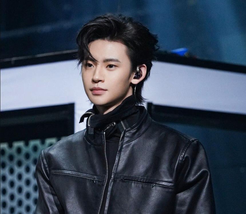 王琳凯|小鬼王琳凯《这就是街舞》预告上线，一展街舞功底，动作利落