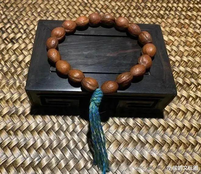 椰枣|不要随意扔啦！这种核分分钟盘出牛津红！