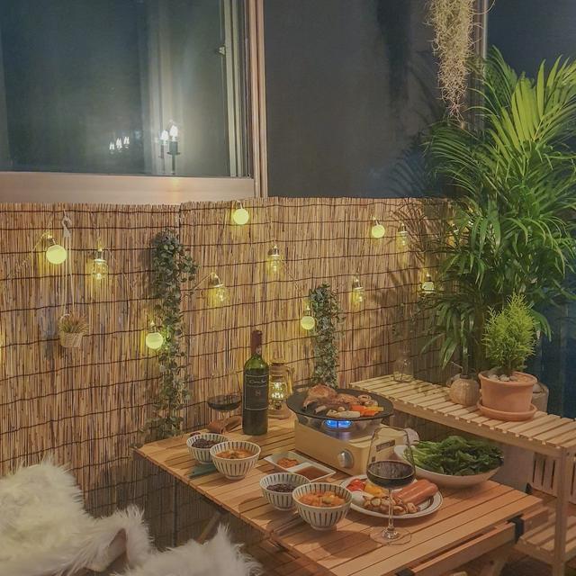 阳台|一对35岁丁克夫妻的家：100㎡旧房不豪装，却活出了别人羡慕的样子