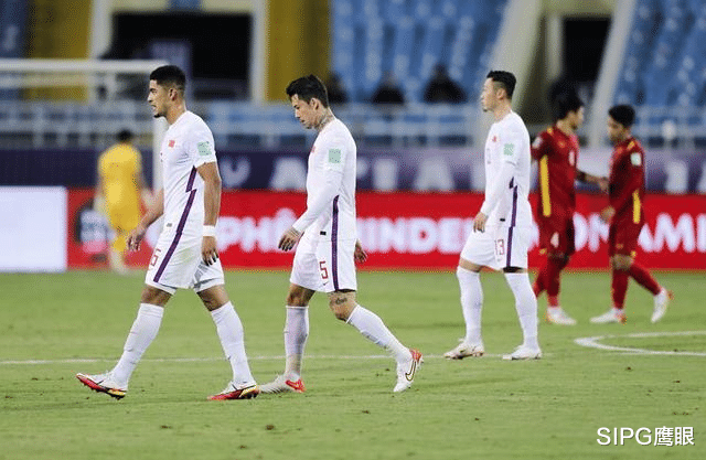 中国足球|深思:国足完败越南引发热议,在未来实力差距只会越来越大