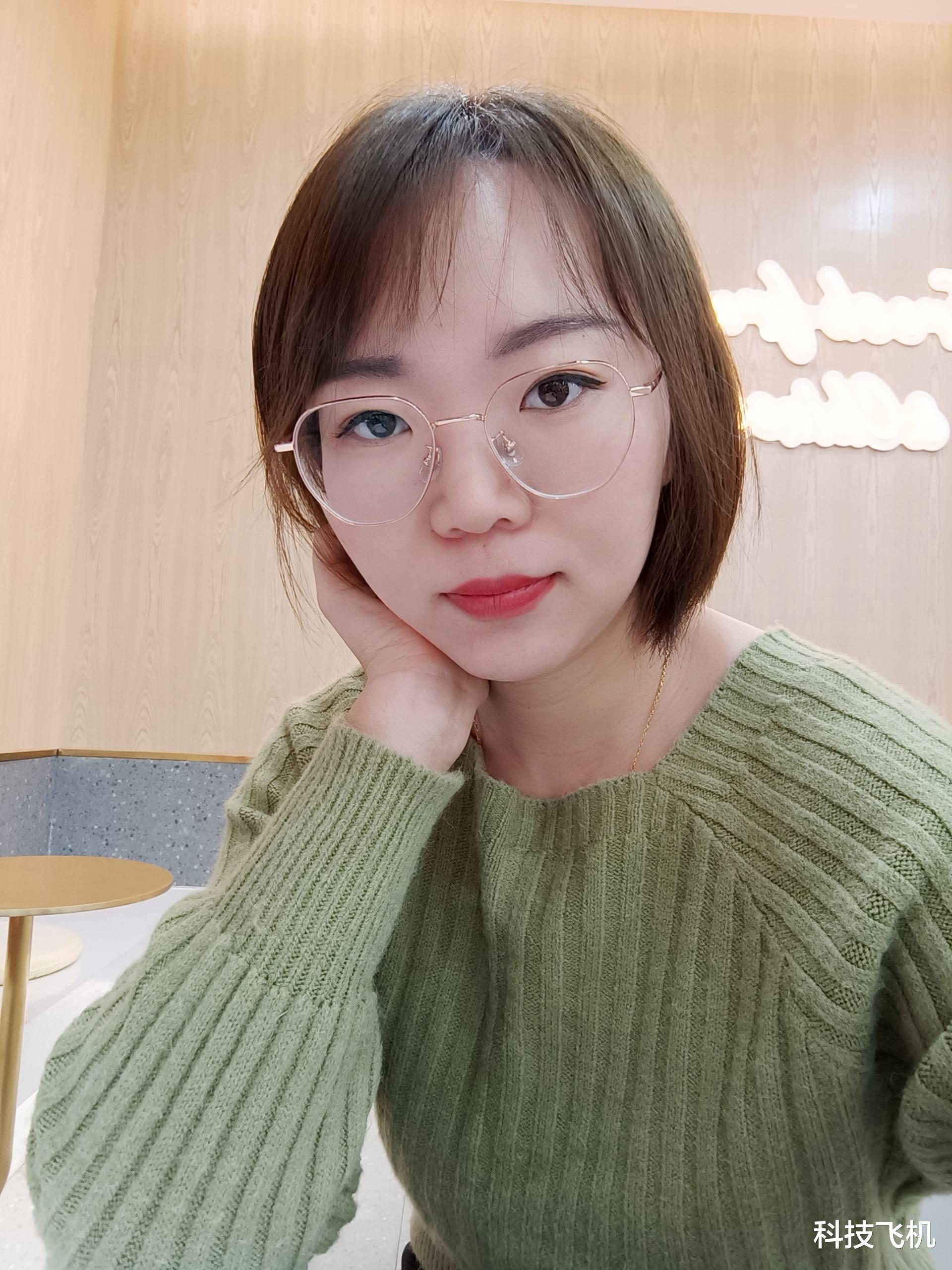 荣耀|同价位天花板配置，120Hz高刷曲面屏，或成为开年最好看的机器