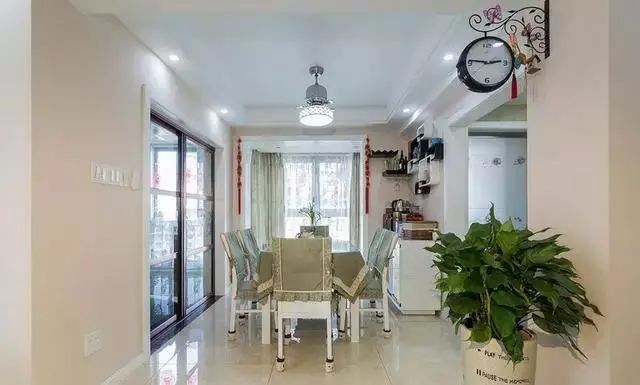 晒晒新装的125平新房，朋友都说好看，装修师傅电话此后没停过