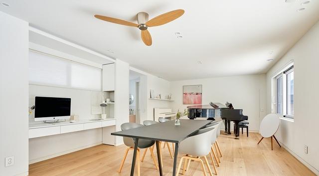 一家6口的379㎡私宅，2个娃3个娱乐房，大露台改“足球场”，阔气