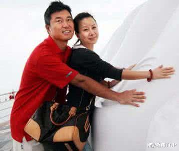 满文军|2009年， 满文军亲手“甩锅”指证李俐，让妻子成了265天阶下囚