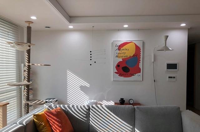 95后小夫妻为了省房租,住毛坯清包简装!一装完,引起强烈的舒适