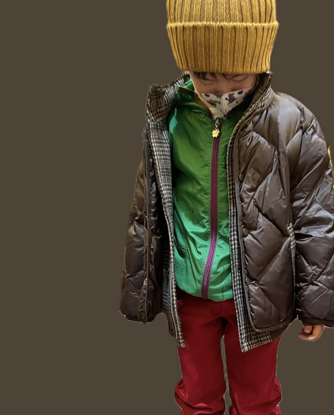 黄磊|黄磊三个儿女过圣诞，多多带弟弟妹妹跳舞好欢乐，分享弟弟正面照