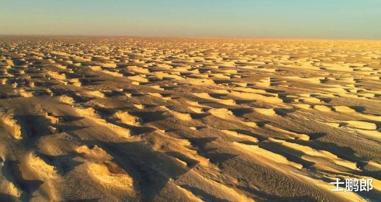 “地球之耳”罗布泊,突然出现浩瀚水面,古罗布泊能否再现人间?