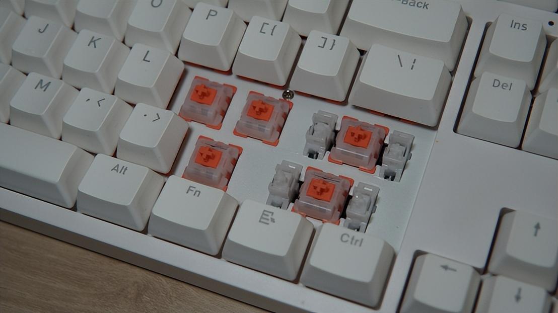 深度体验高斯GS3087T机械键盘：颜值担当，配置突出，价格亲民