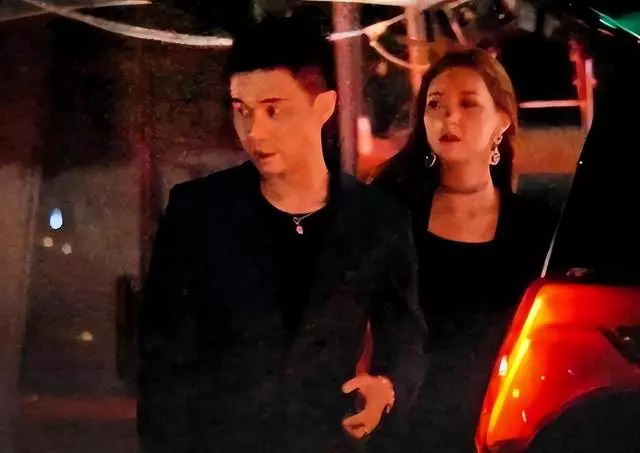 汪小菲|小S的遮羞布被彻底扯下来，老公多次出轨自己却不敢出声，太卑微