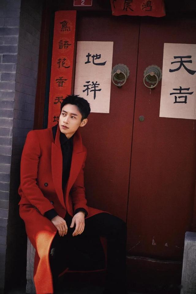 迪丽热巴|众星兔年贺岁大片，迪丽热巴仙气飘飘，赵丽颖杨幂今年春晚赢麻了