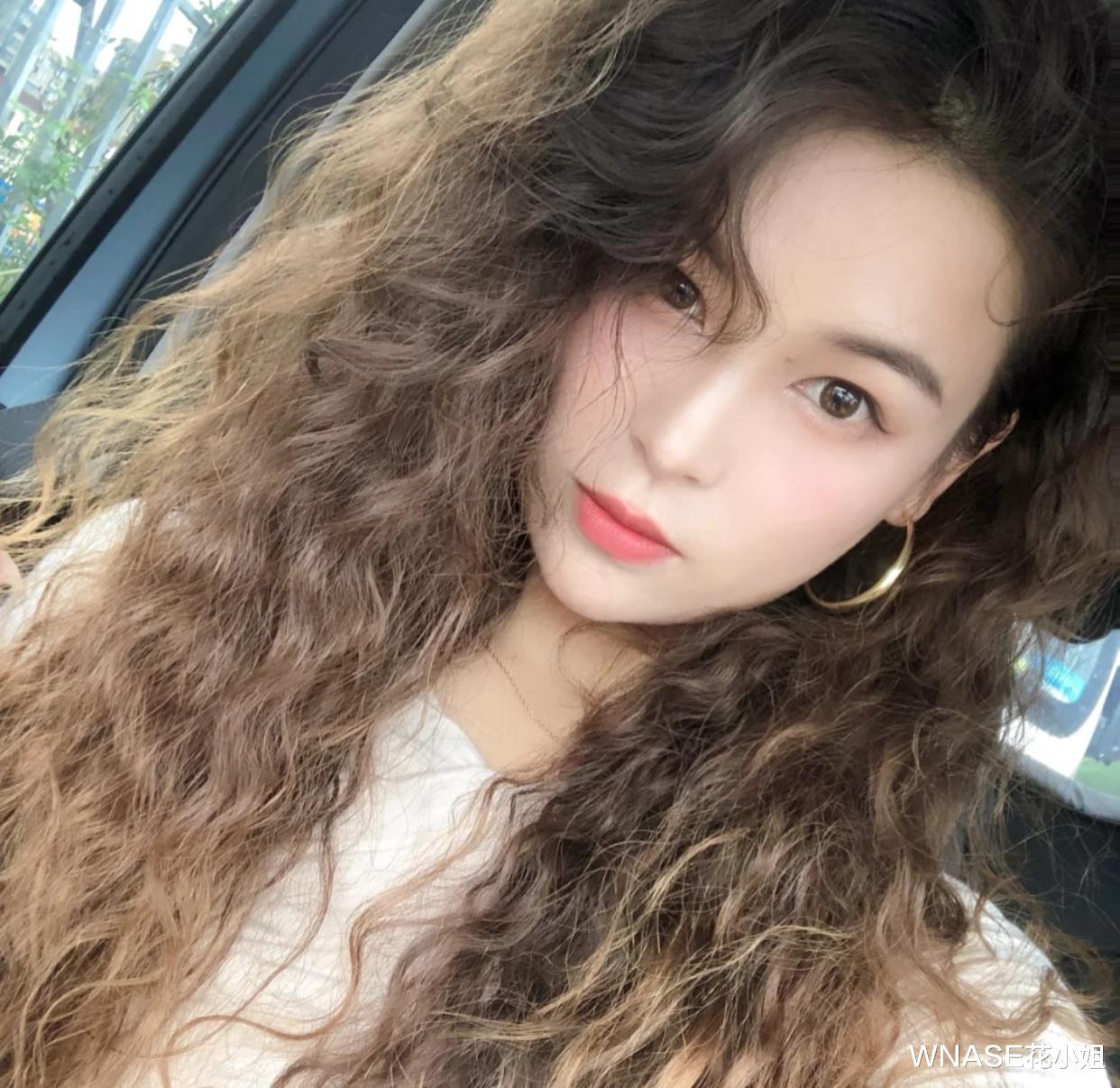 发型 过年换什么发型,洋气又惊艳!这篇教你几招,让你少踩雷好打理