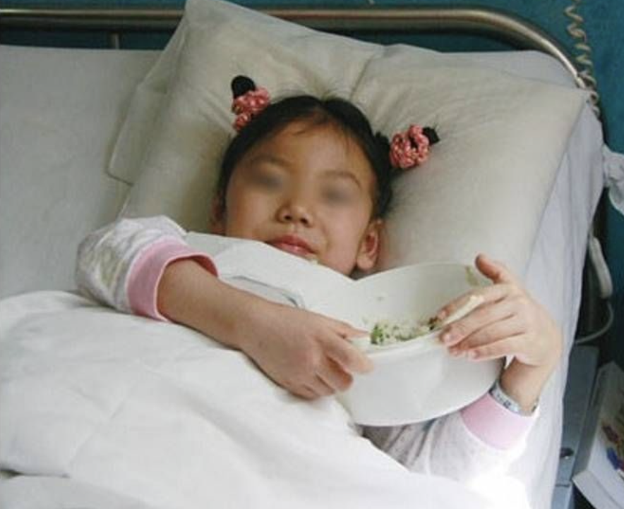 刘浩存|踩关晓彤，讽张译只有努力，自诩天赋型演员，刘浩存真的单纯吗？