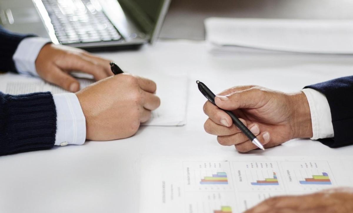 hr|现在跳槽你的期望薪资是多少?我报6500,HR问“你是应聘老板吗”