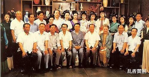 陈晓旭|同样受角色折磨，把陈晓旭和欧阳奋强放在一起看，差别太大了