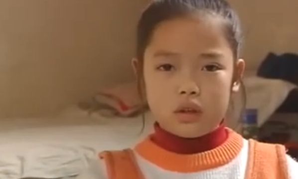 91年,山西两家人抱错女儿,10年后父母含泪抉择,你认同吗?