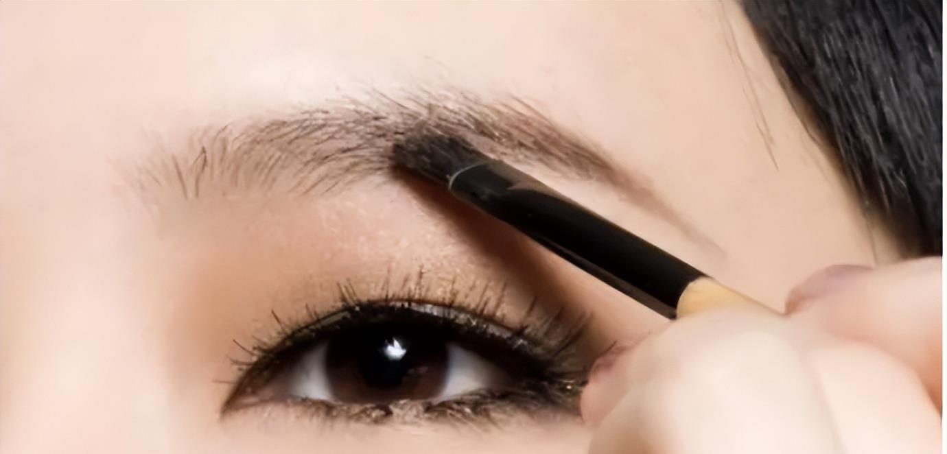 眼妆 一看就会的“定制眼妆”教程，助你轻松画出好看的眼妆