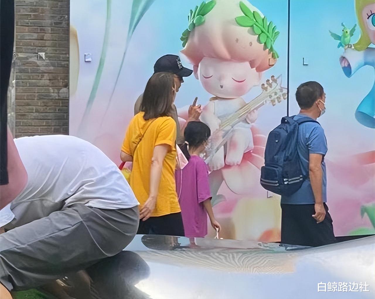 洪欣|洪欣22岁儿子晒兄妹合照!长相帅气已经出道,妹妹像张丹峰颜值高