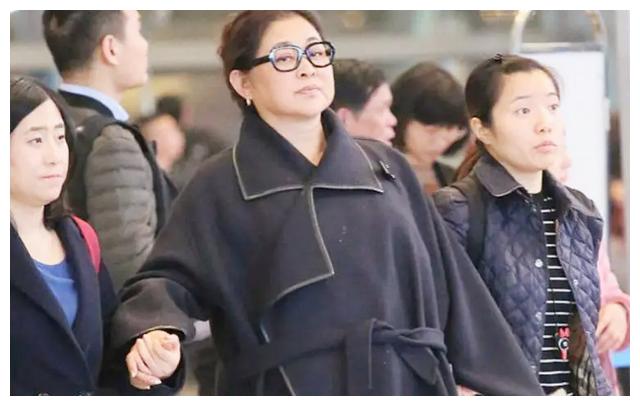 王茜华|年轻时惊为天人,老了却成“土肥圆胖大婶”,这7位女星真可惜