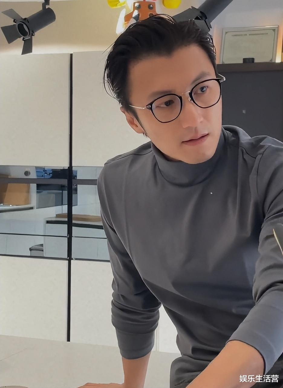 王菲|锋菲恋告吹？王菲被曝深夜捂脸痛哭，合作知情人称，两人早已情变