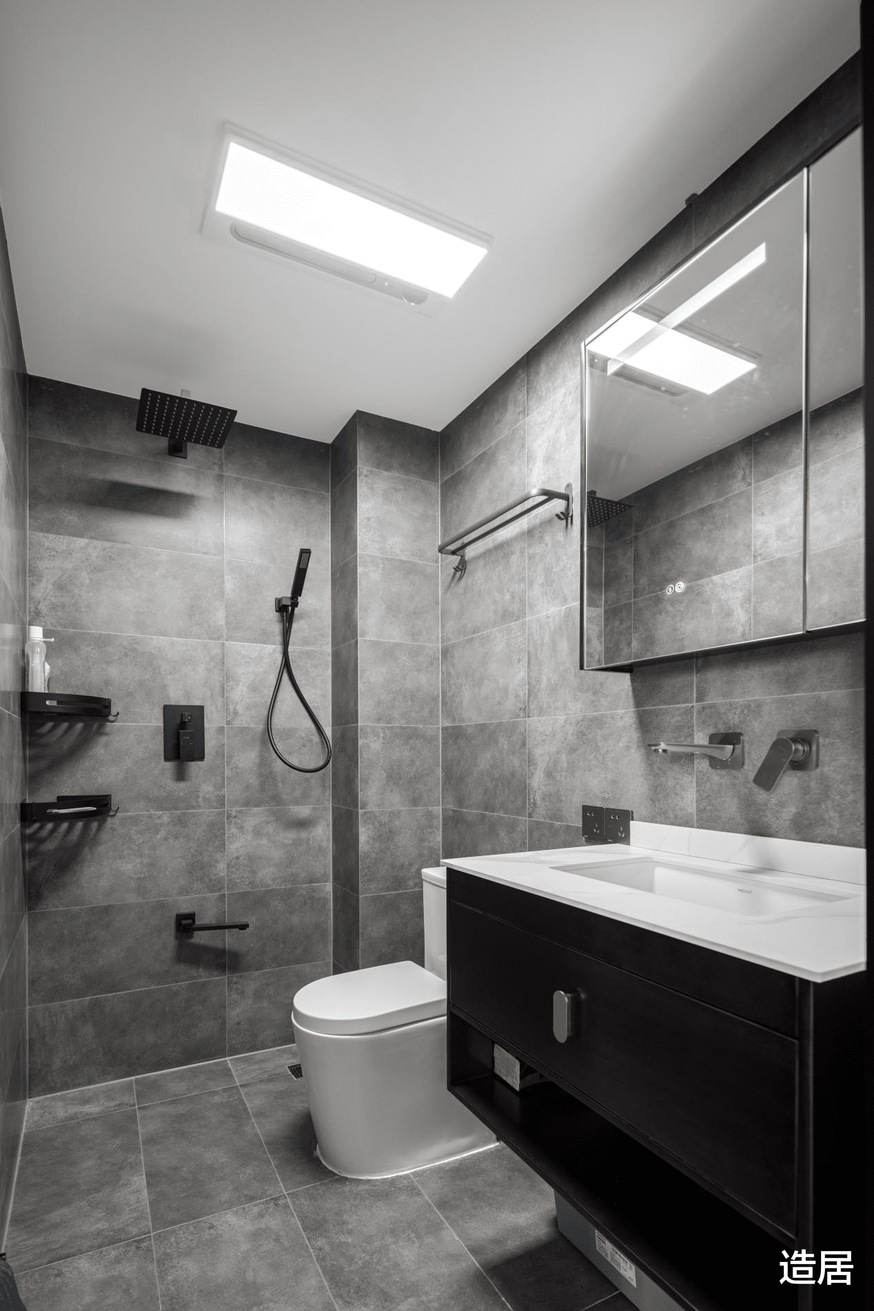 这套90㎡复式三居室,满屏皆是阳刚之气