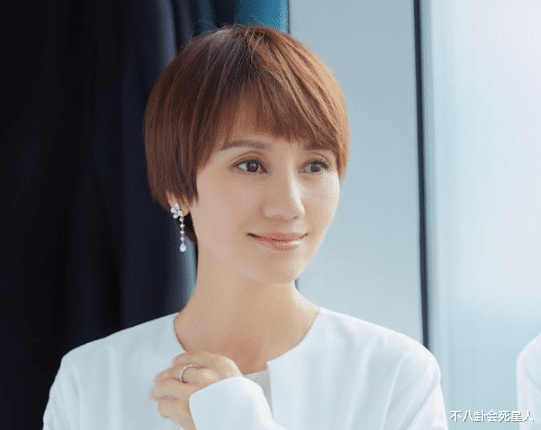 袁泉|袁泉，终于被拉下神坛