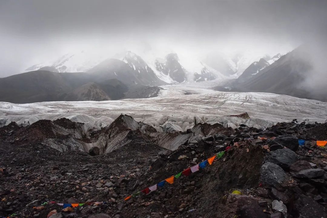 高原|中国第五大无人区哈拉湖、天峻石林、海西,越野穿越、露营、摄影