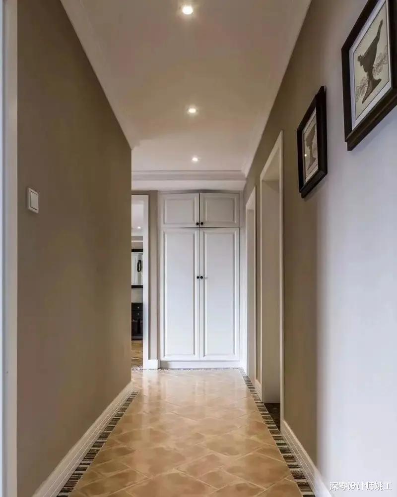 收纳不够用?不妨在家里这7个地方打上储物柜,东西再多也能装