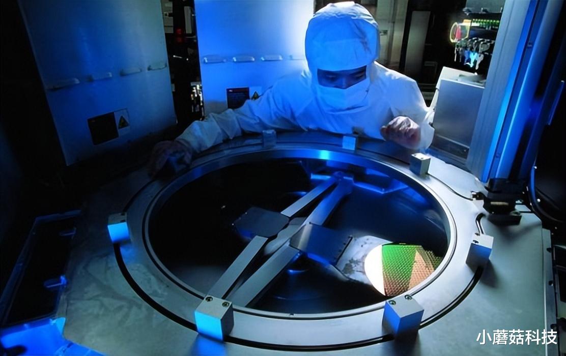 中国电科突破芯片技术，实现关键性“破冰”，华为得知后很高兴！