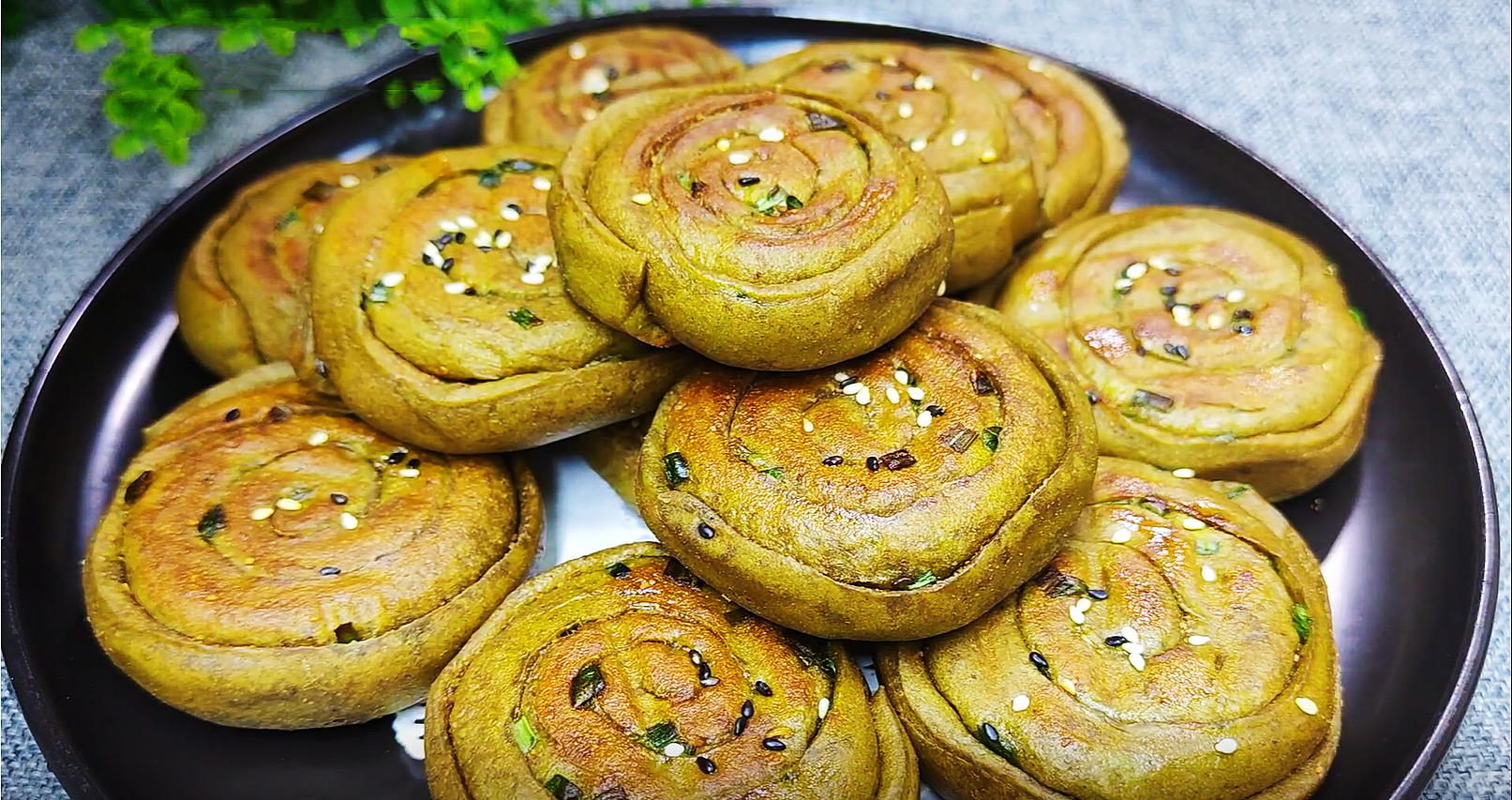 鸡蛋|女性进入更年期以后,建议常吃这8种食物,价格不高,人人吃得起